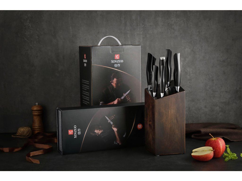 Das Messerset XinZuo der Serie Feng B32 ist in einer luxuriösen Geschenkbox verpackt
